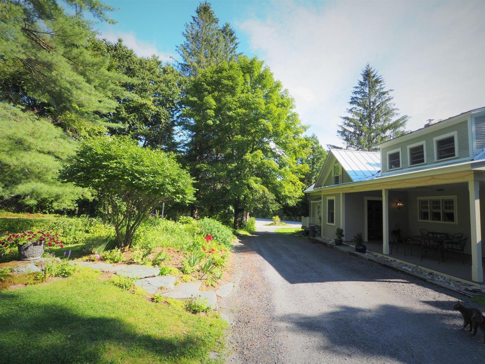 The Featherbed Inn Waitsfield Extérieur photo
